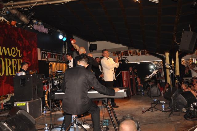 min 2010 08 05 mamamia 180